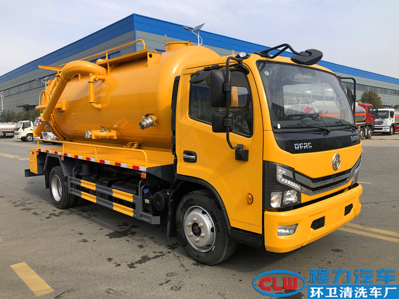 9.5方東風(fēng)多利卡清洗吸污車(一體罐)